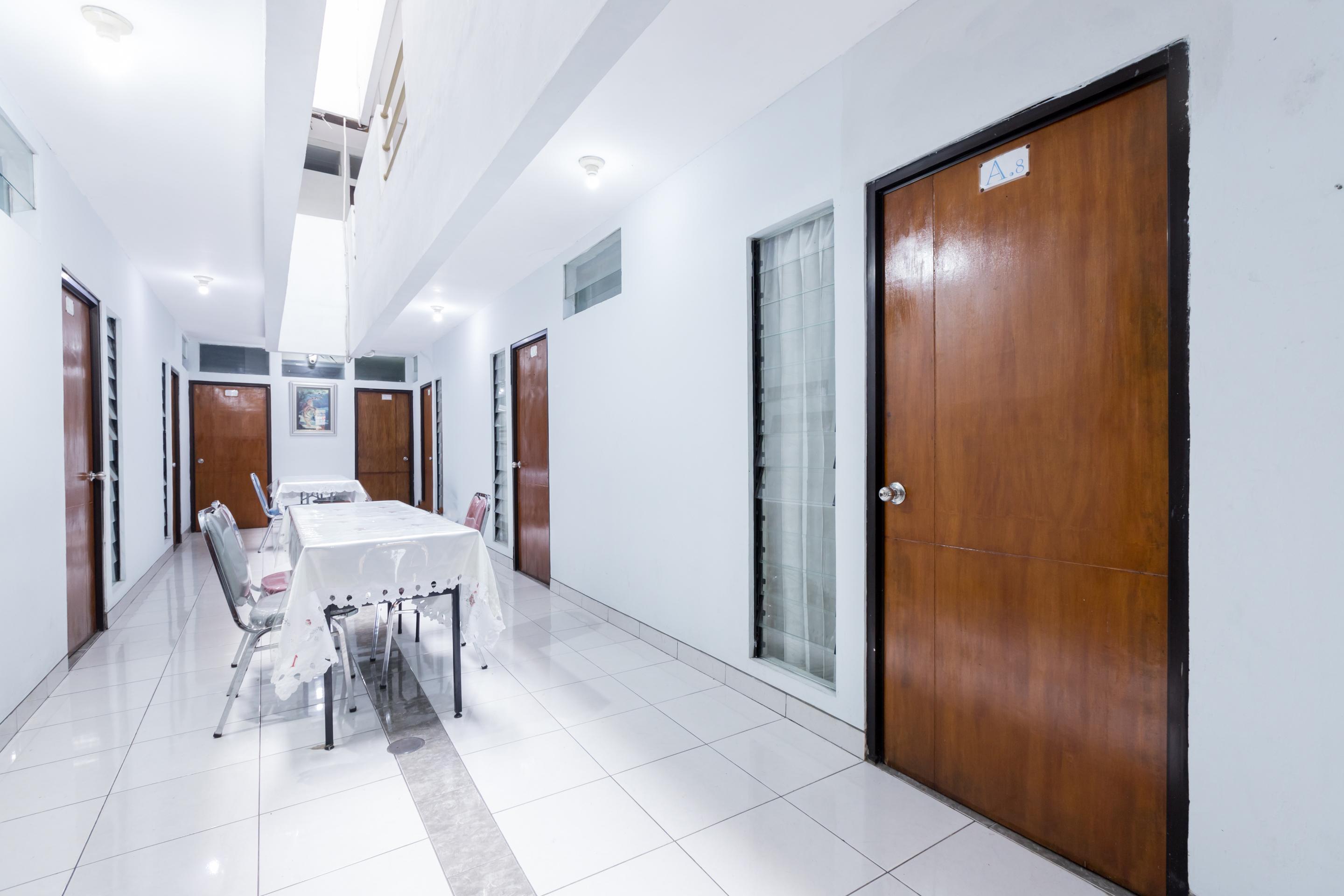 Hotel OYO 1516 Cemara Gading Bogor Exterior foto